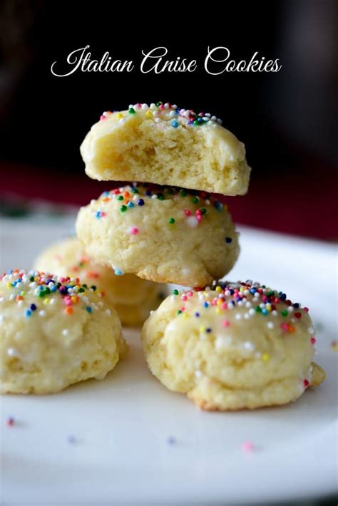 3/4 cup granulated sugar 1/2 cup (1 stick) unsalted butter, melted 2 eggs 1/4 cup milk 1 teaspoon anise extract 2 3/4 cups flour (12.5 oz) 2 1/2 teaspoons baking powder 1/2 scant. Italian Anise Cookies | Recipe | Italian anise cookies ...