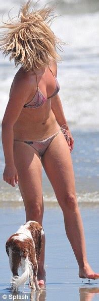 Julianne Hough Shows How She Keeps Her Incredible Body In Shape With An