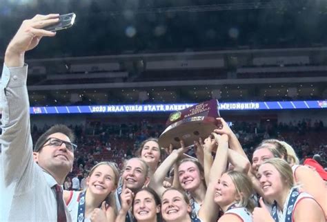 Penders Dolliver Named Nfhs Nsaa State Girls Basketball Coach Of The Year