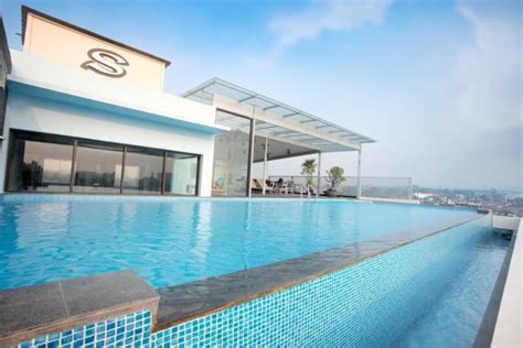 Rekomendasi 9 Hotel Di Bandung Dengan Infinity Pool Yang Keren Banget