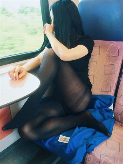 Trains In Russia Is Where You Can Meet Real Hot Girls Pics