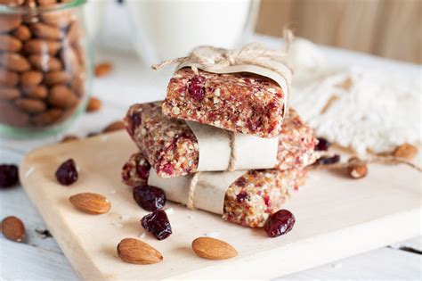 6 Energy Bar Recipes You Can Make For Your Next Big Adventure