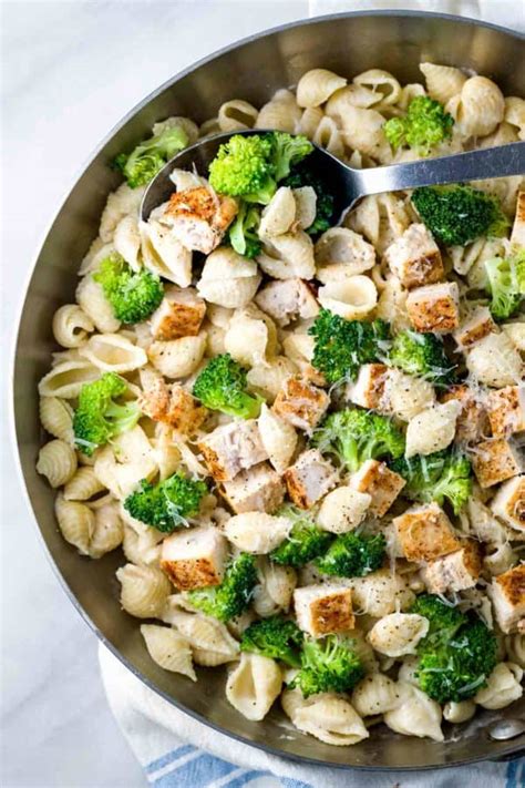 Dogs are omnivores, and they benefit from many different fruits and vegetables for the same reasons humans do: Chicken Pasta with Cauliflower Alfredo Sauce - Jessica Gavin