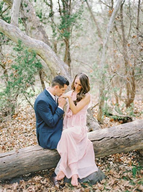 Early Spring Engagement Shoot In Arizona Via Magnolia Rouge Spring