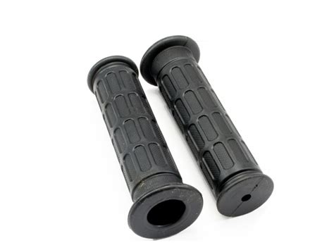 How to put on new bike hand grips. Honda Black Super Bike Grips | Common Motor Collective