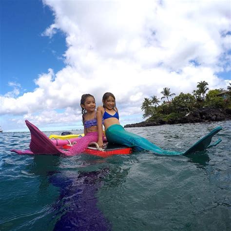 Mermaid Sisters Hmakmaui Maui Hawaii Mermaid Pose Mermaids Pool