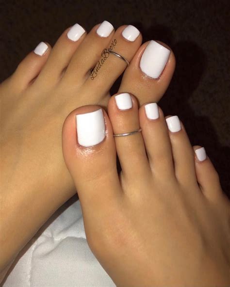 showfeet on instagram “ lindabooxo ️” gel toe nails white toe nail polish toe nail color