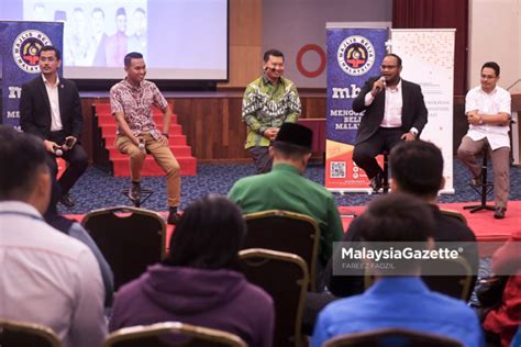 Phase 3 free screening to trace infected factory workers. Program Sekolah Politik dilancar