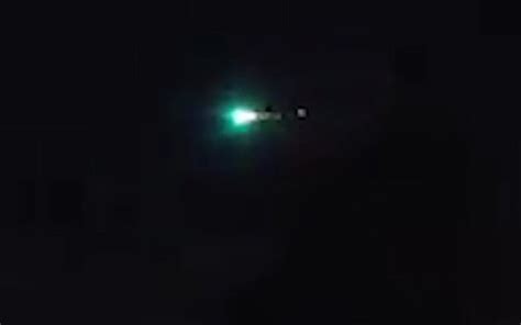 Huge Green Fireball Ufo Spotted In The Uk On New Years Eve Metro News