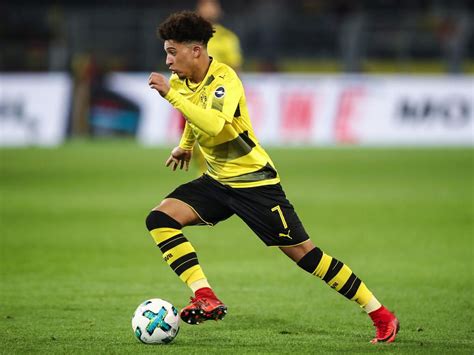 Hailing from kennington in south london, the talented frontman was first called into england's senior squad in october 2018 after an impressive start to the season with german club borussia dortmund. Jadon Sancho Wallpapers - Top Free Jadon Sancho ...