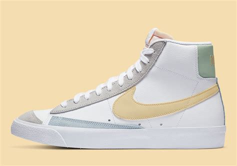 Nike Women Blazer Mid 77 White Lemon Venom Pure Platinum Fossil