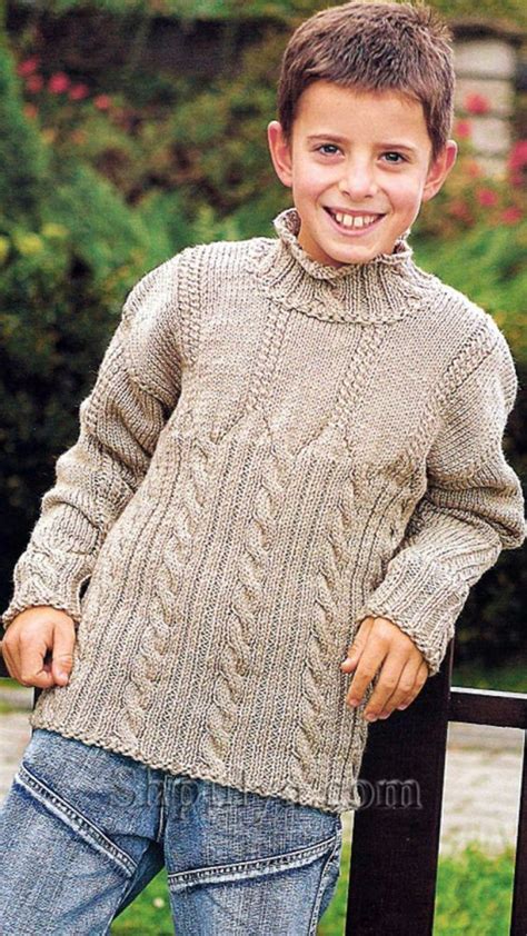 Пуловер для мальчика с узором из кос, вязаный спицами ...