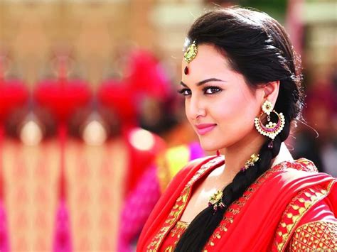 Sonakshi Sinha Punjabi Hairstyles Sonakshi Sinha Bollywood Actress