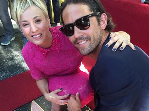Big Bang Theory Wedding Photo Kaley Cuoco Sweeting ‘married To Her Ex
