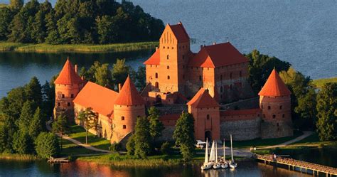 Trakai Island Castle In Lithuania Interesting Buildings European