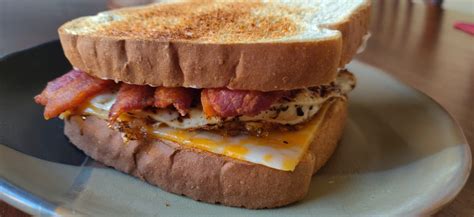 Fried Egg Bacon And Cheese Sandwich Recipe