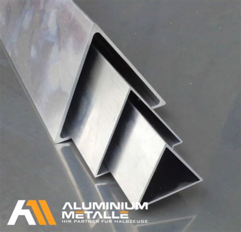 Aluminum Triangle Tube 100x100x100x25 Mm Almgsi Length Selectable