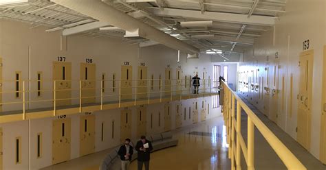 Coronavirus in Iowa: Dozens of inmates released amid fears of virus in