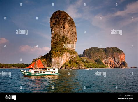 Phra Nang Beach Ship And Limestone Cliffs Stock Photo Alamy