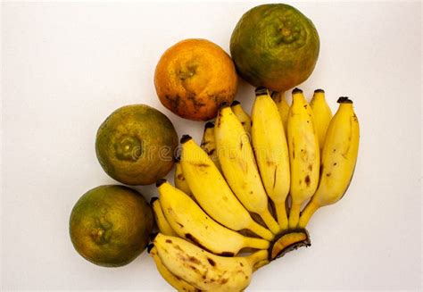 Oranges And Bananas Together Yelakki Banana And Kamala Orange Use For