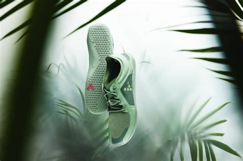 It is a modern type of shoe that makes you feel like you are walking barefoot. Vivobarefoot's New Plant-based Sneaker Puts Grass Between ...