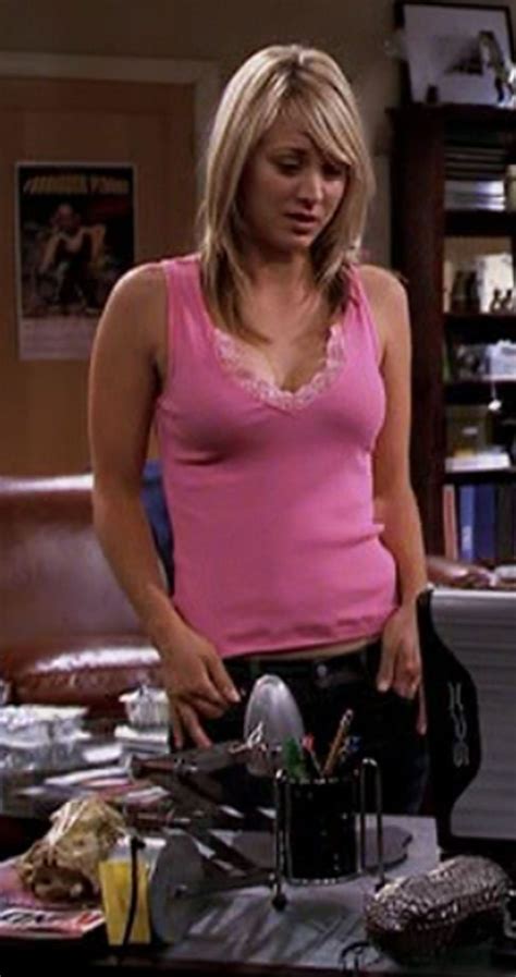 S E Pink Top Big Bang Theory Actress Kaley Cuocco Infamous Jennifer Aniston Beautiful