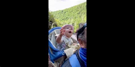 La réaction d un enfant qui voit une chute d eau pour la première fois Blagues et les