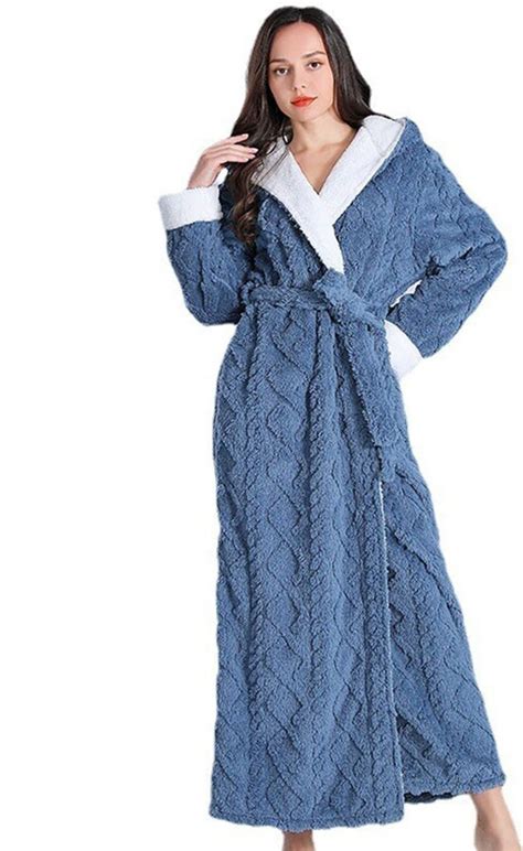 Lociixat Women Sherpa Fleece Hooded Bathrobe Long Fluffy Dressing Gown With Jacquared Pattern