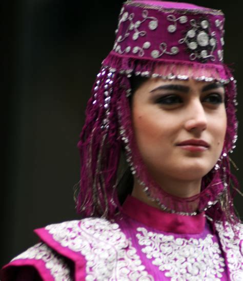 Fileturkish Woman In Ottoman Costume 13