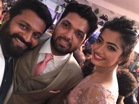 Explore tweets of rakshit shetty @rakshitshetty on twitter. Rakshit Shetty Fan Photos | Rakshit Shetty Pictures ...