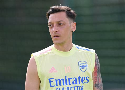 Mesut Ozil Eyes Move To Mls With Arsenal Career All But Over