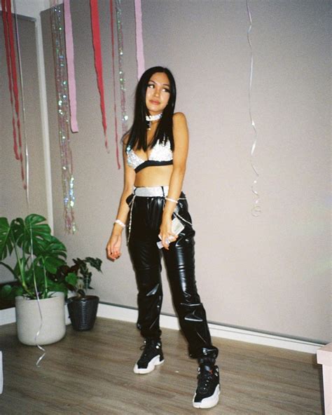 Aaliyah Costume Aaliyah Costume Leather Pants Costumes Fashion Leather Jogger Pants Moda