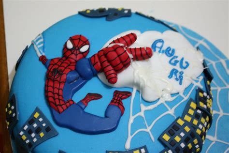 Il compleanno 6 anni anni è un momento di passaggio. Made in dreams: torta di spiderman