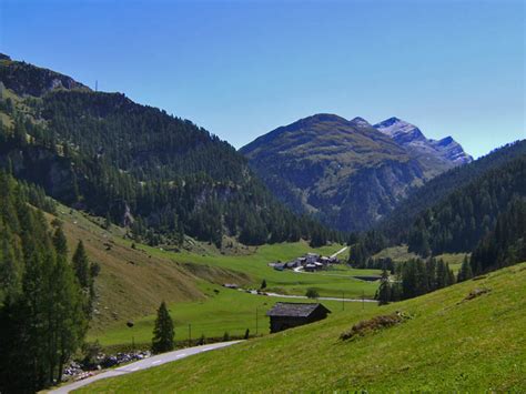 Fotos Late Summer Day In The Swiss Alps Adventure Rider