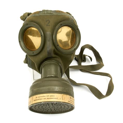 Original German Wwii 1940 Luftschutz Gas Mask By Auer International