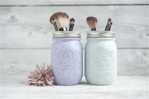 This blogger writes that her her glittered diy makes for a great teacher's gift. 35 DIY Glitter Mason Jar Tutorial | DIY to Make