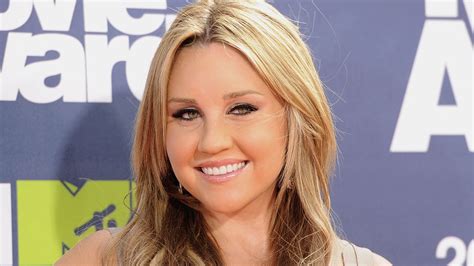 Amanda Bynes Put On Hour Psychiatric Hold After Found Completely Nude In Los Angeles