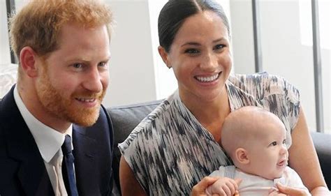Nachdem herzogin meghan markle und prinz harry ihren sohn zum ersten mal in der öffentlichkeit zeigten, haben sie nun auch den namen des kleinen verraten. Archie Harrison title: Meghan and Harry refused role to ...