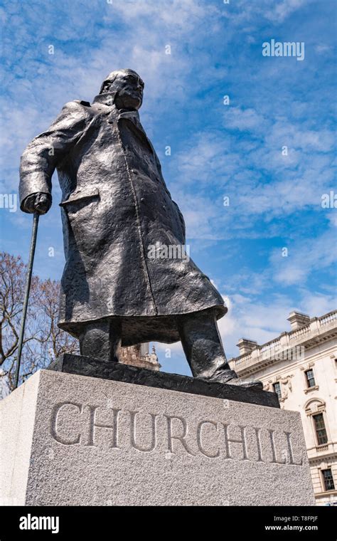 Winston Churchill Statue Parliament Square Stock Photo Alamy