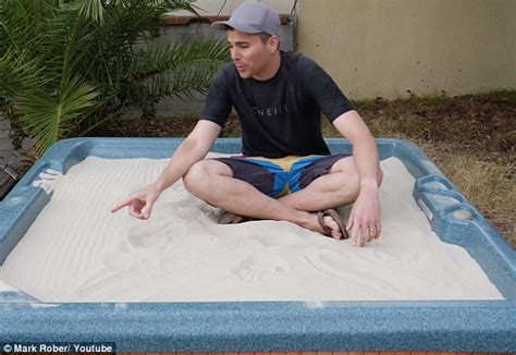 Nasa Scientist Creates A Video Of A Liquid Sand Hot Tub Daily Mail Online