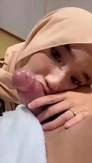 Watch Jilbab Ngewe Viral Jilbab Indonesia Cam Porn Spankbang