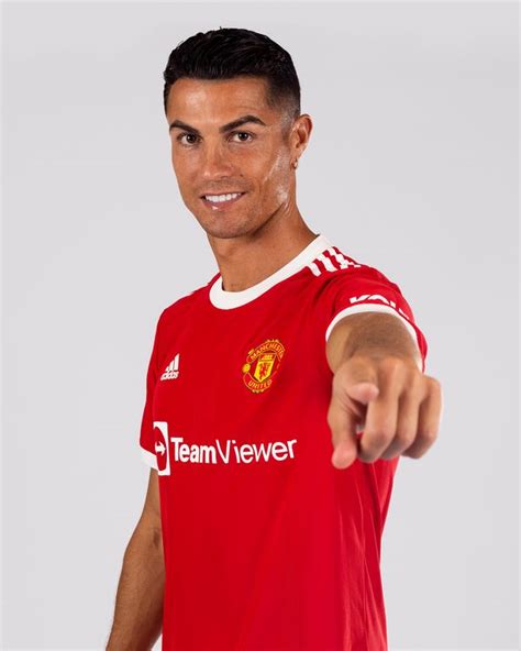 Cristiano Ronaldo Pictured In Man Utd Kit For First Time Since His Return