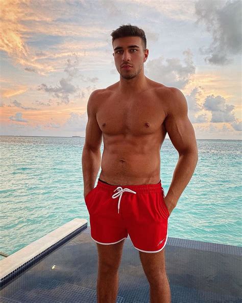 Tommy Tnt Fury On Instagram Holiday Dreaming🌅 Sexy Men Pretty Men