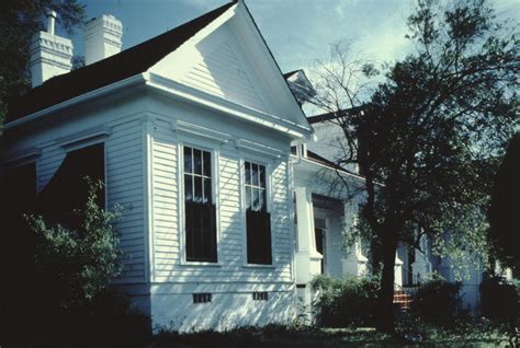 [Whaley House] - The Portal to Texas History