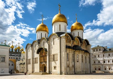 Premium Photo Dormition Cathedral Assumption Inside Moscow Kremlin Russia