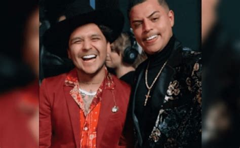 Christian Nodal Y Eduin Caz Cantan Juntos Por Primera Vez