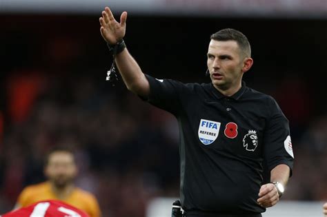 English premier league date : Arsenal get a rare referee for game vs West Ham, thankfully!