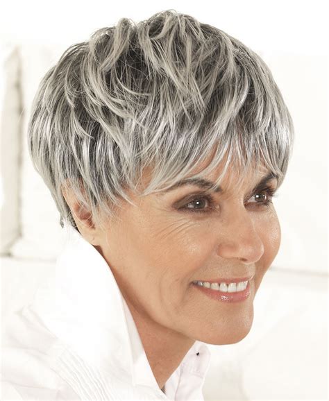 Coiffures cheveux blancs et gris coiffures cheveux longs coiffures cheveux blancs et gris coiffures cheveux mi. Résultat de recherche d'images pour "coiffure courte femme ...