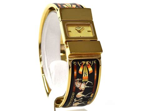 120731 Hermesエルメス ロケ エマイユ バングルウォッチ 腕時計 クォーツ L01201 Gp 七宝焼 ゴールド ブラック レディース Dその他｜売買されたオークション情報