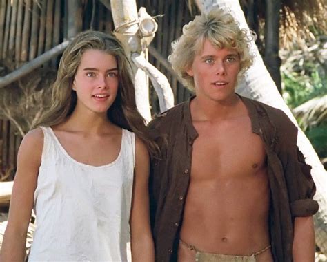 Brooke Shields And Christopher Atkins In The Blue Lagoon Brooke Shields Blue Lagoon